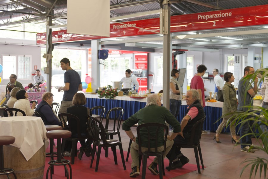 nuova carrozzeria levante bologna la festa per i 50 anni
