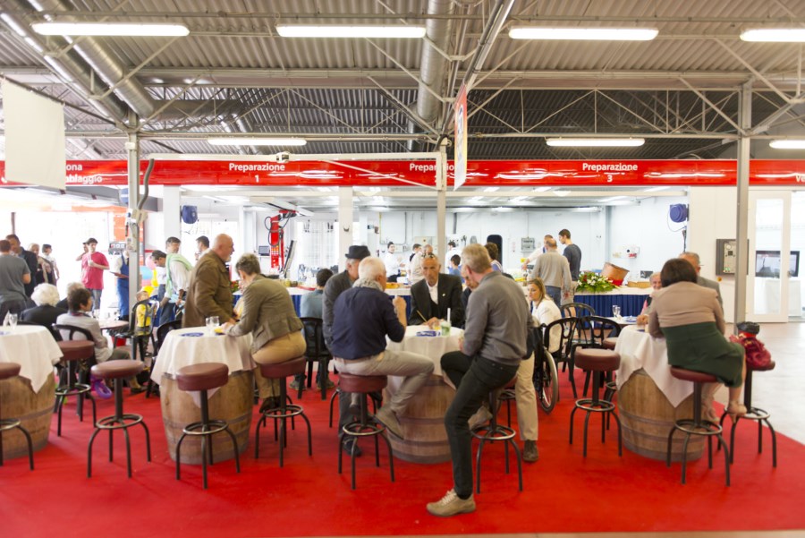 nuova carrozzeria levante bologna la festa per i 50 anni